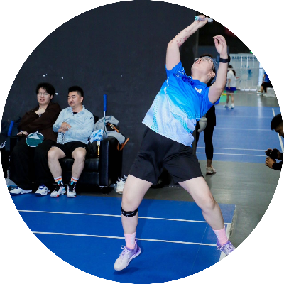 周三早晨7:00-9:00全国人大会议中心八楼明现羽毛球馆